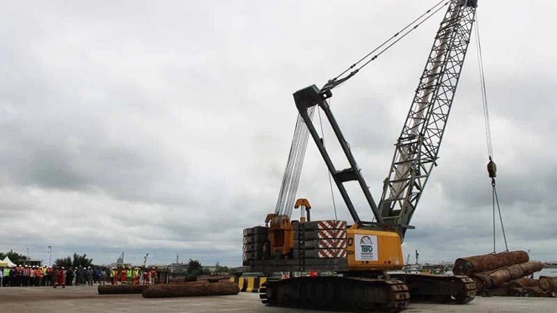 Port de Douala-Bonaberi: le quai du terminal à bois du port autonome de Douala officiellement mis en service
